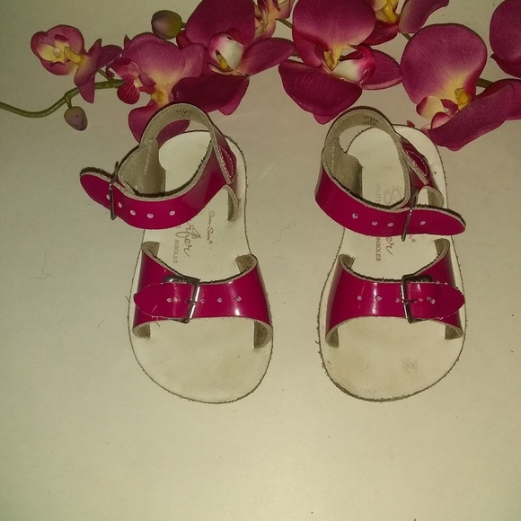 Hoy Other - Toddler Fuschia Surfer Sandals